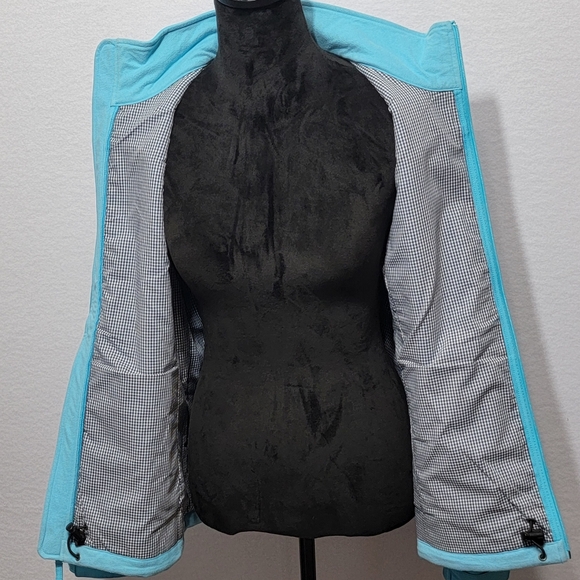 The Bradford Soft Shell Jacket in Glacier Blue by Lauren James Size L - Picture 15 of 15